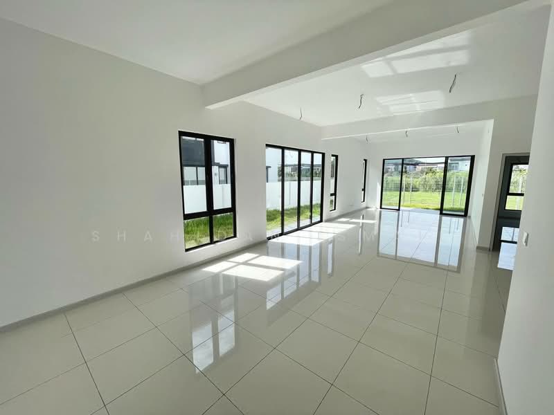 Rumah Berkembar untuk Dijual di Serene Heights (Semenyih) - Shahidan Ismail - Living Room - PropertyGuru.com.my
