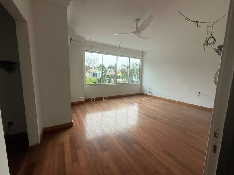 Semi-Detached House for Sale in Prima Ville (Rawang) - Tom Yip - Living Room - PropertyGuru.com.my