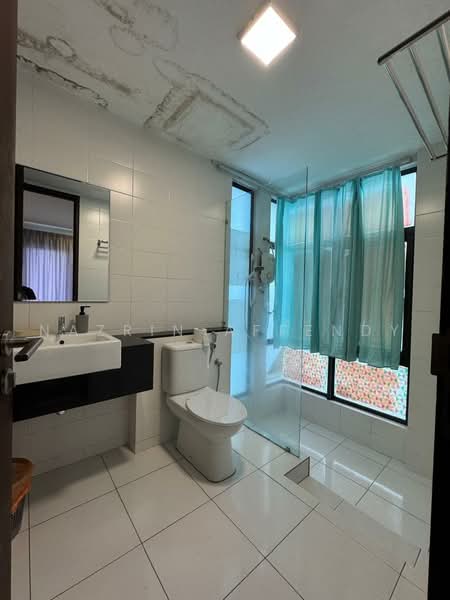 Service Residence for Rent at Trefoil @ Setia City - Nazrin Affendy - Bathroom - PropertyGuru.com.my