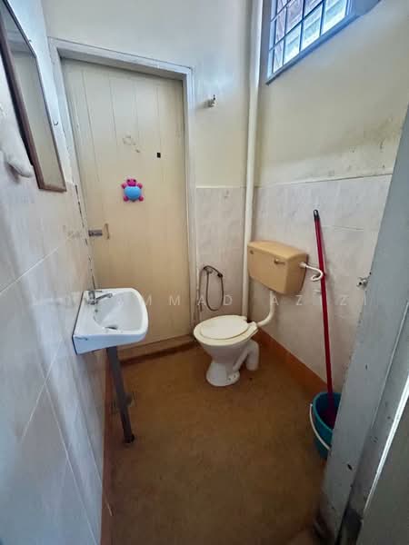 2-storey Terraced House for Sale in Semambu (Kuantan) - Mohammad Azizi - Bathroom - PropertyGuru.com.my