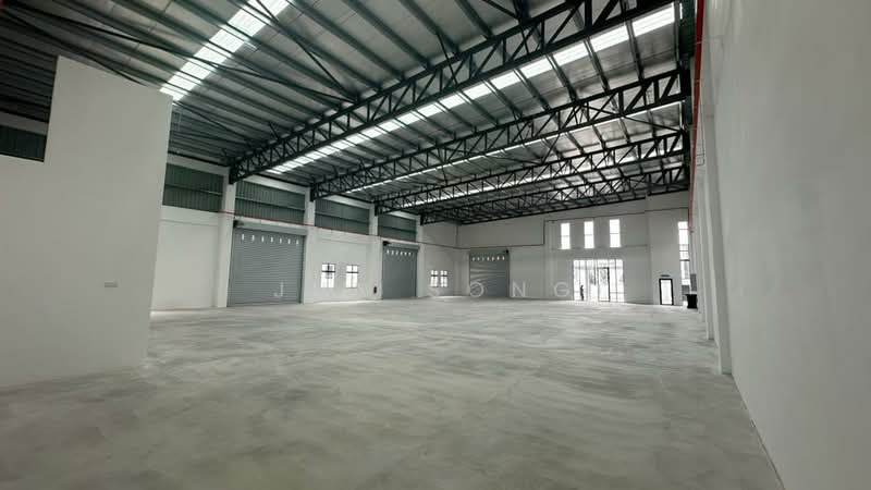 Factory for Rent in Eco Business Park 1 (Johor Bahru) - Jun Song - Interior - PropertyGuru.com.my