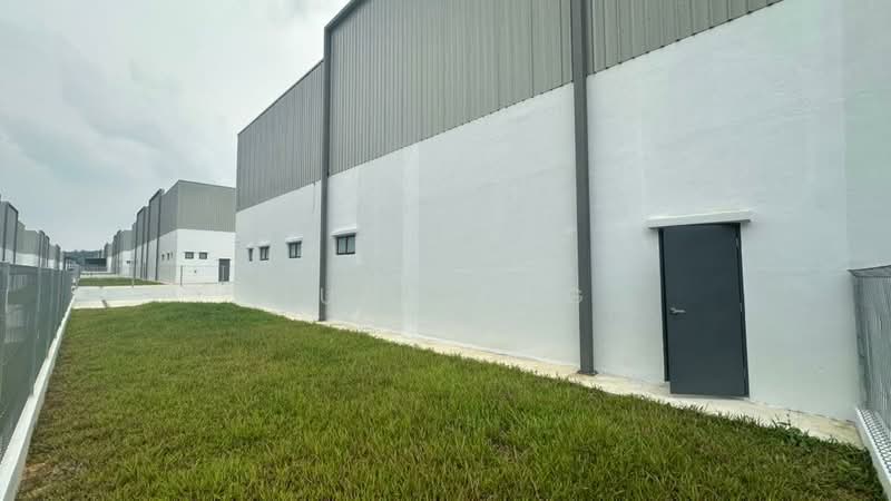 Factory for Rent in Eco Business Park 1 (Johor Bahru) - Jun Song - Exterior - PropertyGuru.com.my