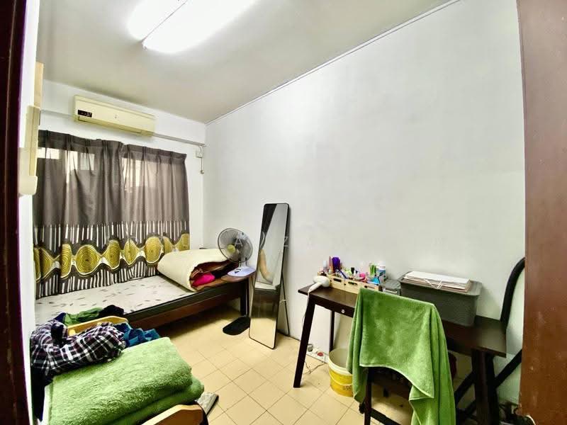 2-storey Terraced House for Sale in Taman Saujana Puchong (Seri Kembangan) - Adzura Zamedin - Bedroom - PropertyGuru.com.my