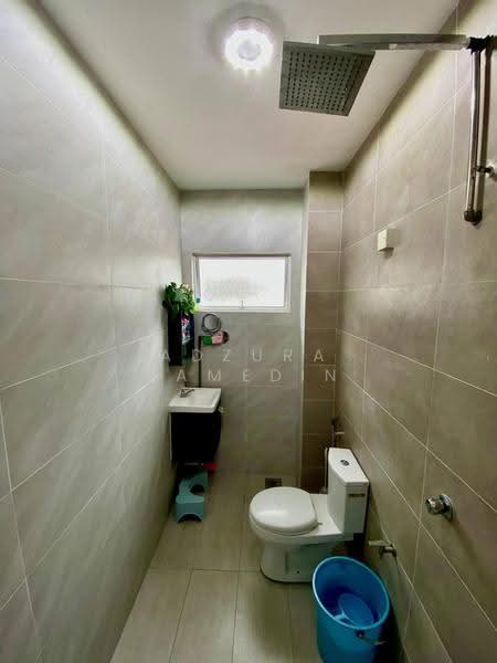 2-storey Terraced House for Sale in Taman Saujana Puchong (Seri Kembangan) - Adzura Zamedin - Bathroom - PropertyGuru.com.my