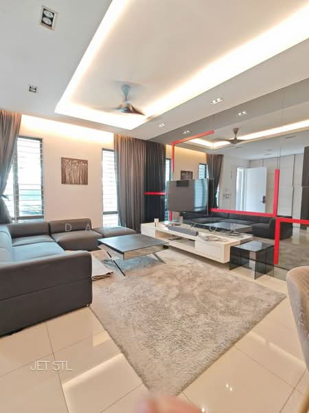 Rumah Teres 2-Tingkat untuk Dijual di Setia Indah 12 (Setia Alam) - Daniel Kok - Living Room - PropertyGuru.com.my