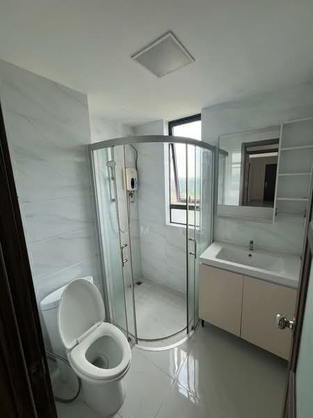 Apartment for Rent at Starview Bay @ Forest City - Nam YC - Bathroom - PropertyGuru.com.my