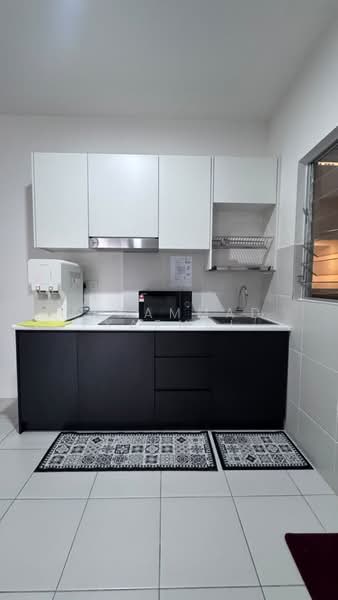 Kondominium untuk Disewa di Residensi Sateria - Muhammad Zulkarnain Nur Salim - Kitchen - PropertyGuru.com.my
