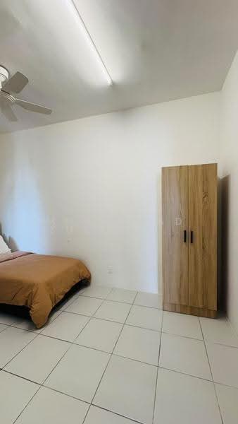 Kondominium untuk Disewa di Residensi Sateria - Muhammad Zulkarnain Nur Salim - Bedroom - PropertyGuru.com.my