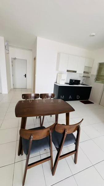 Kondominium untuk Disewa di Residensi Sateria - Muhammad Zulkarnain Nur Salim - Kitchen - PropertyGuru.com.my