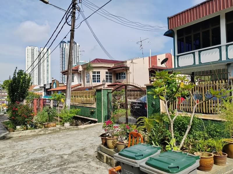 Shop for Rent in Taman Sri Tebrau (Johor Bahru) - Ben Lee - Exterior - PropertyGuru.com.my