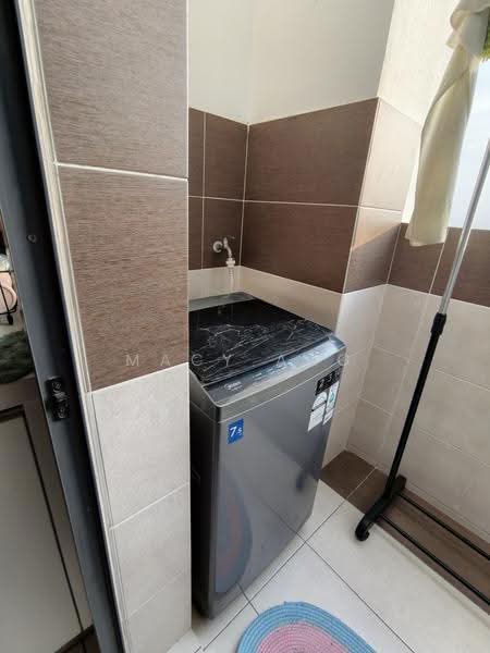 Kondominium untuk Disewa di Maple Residences @ Bandar Bestari Klang - Macy Ang - Balcony - PropertyGuru.com.my
