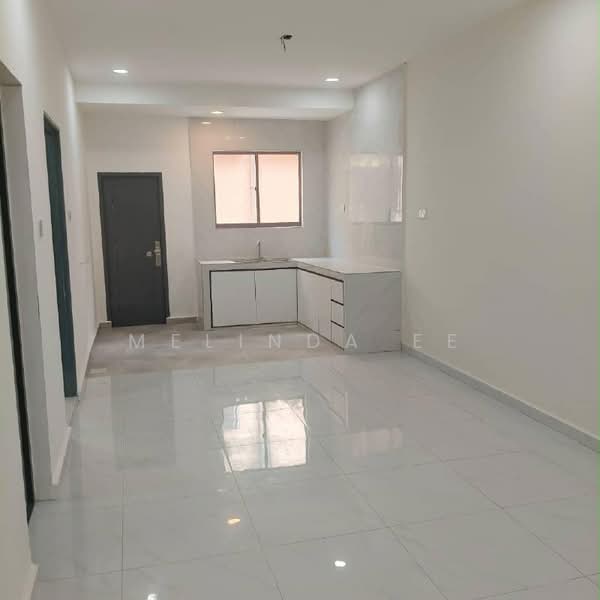 1-storey Terraced House for Sale in Taman Gembira (Tampoi) - Melinda Ee - Kitchen - PropertyGuru.com.my