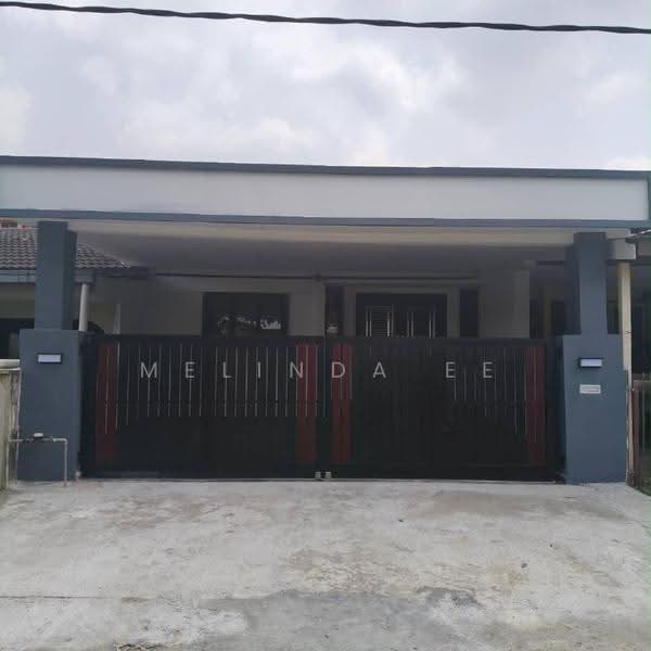 1-storey Terraced House for Sale in Taman Gembira (Tampoi) - Melinda Ee - Exterior - PropertyGuru.com.my
