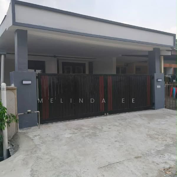 1-storey Terraced House for Sale in Taman Gembira (Tampoi) - Melinda Ee - Exterior - PropertyGuru.com.my