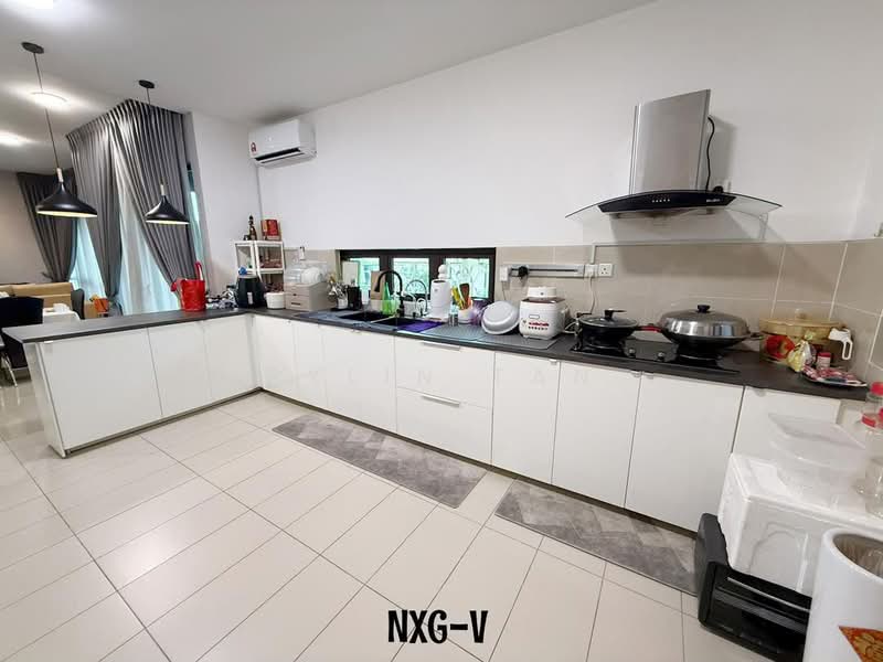 Rumah Teres 2-Tingkat untuk Dijual di Bukit Raja (Selangor) - Rylin Tan - Kitchen - PropertyGuru.com.my