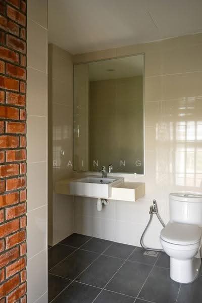 Service Residence for Sale at Southkey Mosaic - Rain Ng - Bathroom - PropertyGuru.com.my