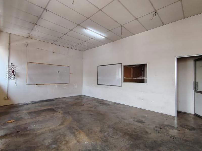 Pejabat untuk Disewa di Bandar Baru Air Itam (Farlim) (Air Hitam) - Agnes Khoo - Interior - PropertyGuru.com.my