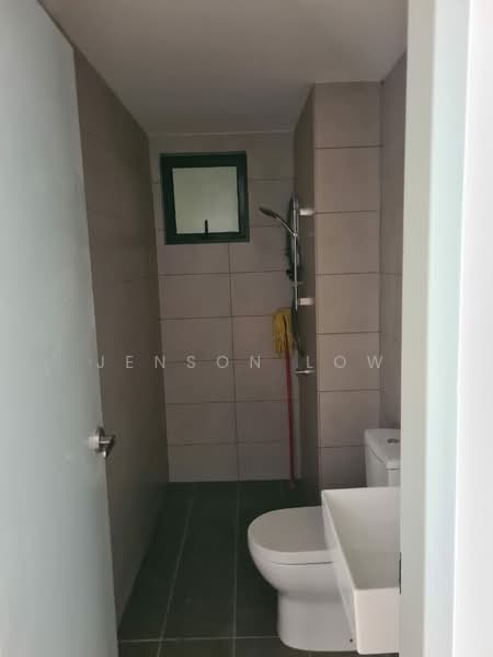 Kediaman Servis untuk Dijual di M Luna - Jenson Low - Bathroom - PropertyGuru.com.my
