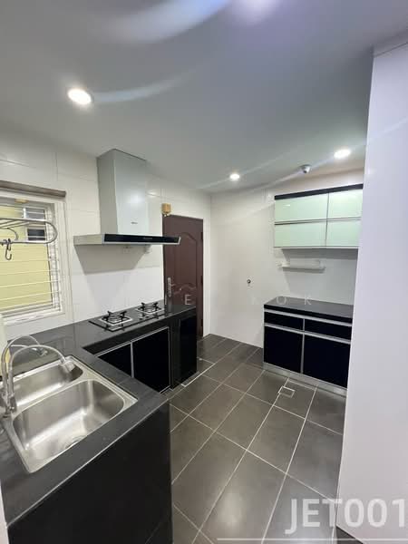 2-storey Terraced House for Sale in Bandar Botanic (Klang) - Daniel Kok - Kitchen - PropertyGuru.com.my