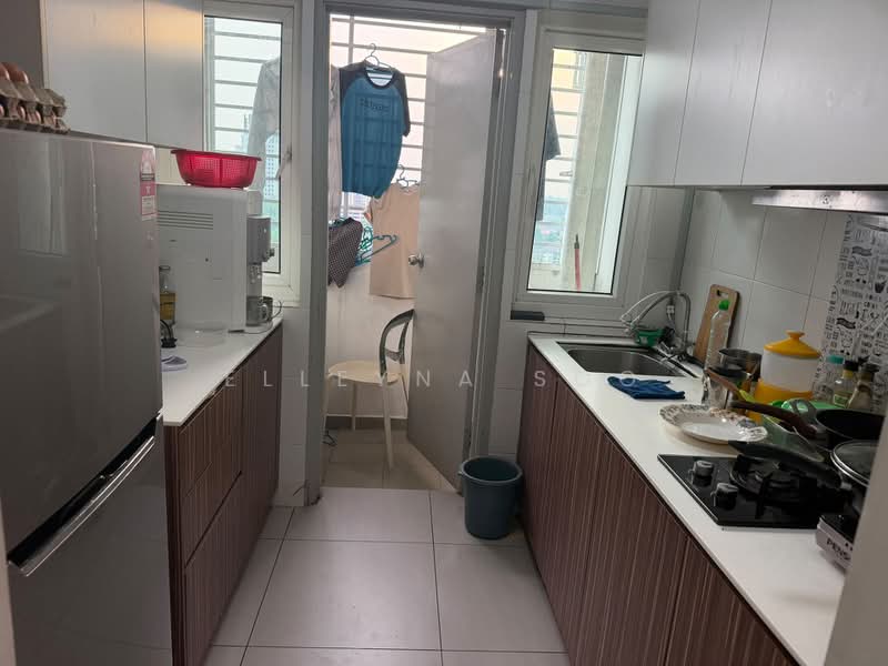 Kediaman Servis untuk Dijual di Seasons Amara Larkin - Elleyna Soo - Kitchen - PropertyGuru.com.my