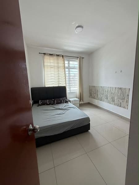 Service Residence for Sale at Larkin Heights - Melinda Ee - Bedroom - PropertyGuru.com.my