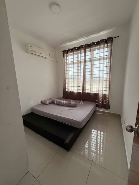 Service Residence for Sale at Larkin Heights - Melinda Ee - Bedroom - PropertyGuru.com.my