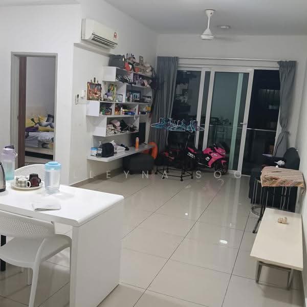 Kediaman Servis untuk Dijual di Seasons Amara Larkin - Elleyna Soo - Living Room - PropertyGuru.com.my