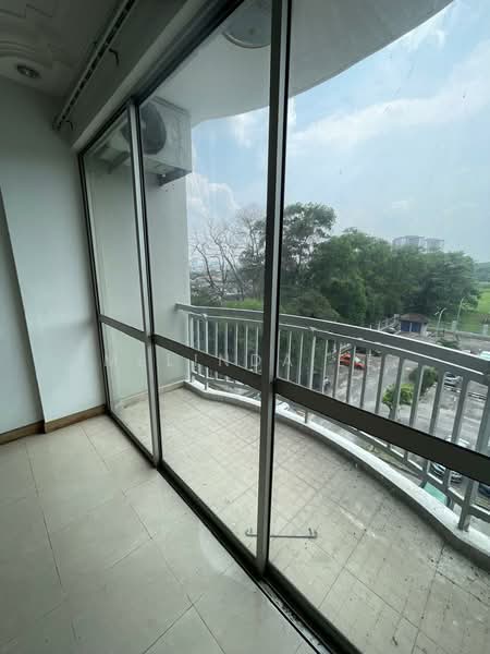Pangsapuri untuk Dijual di Putri Ria Apartment - Melinda Ee - Balcony - PropertyGuru.com.my