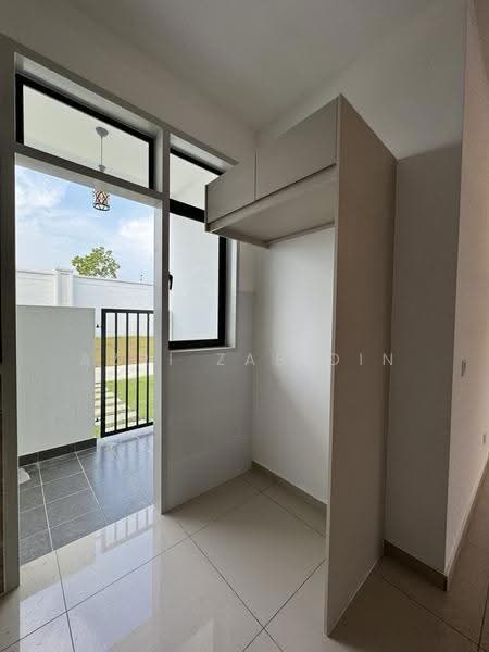 Townhouse for Sale in Eco Grandeur (Puncak Alam) - Azri Zabidin - Entrance - PropertyGuru.com.my