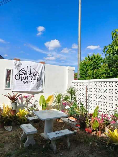 Rumah Teres 2-Tingkat untuk Dijual di Taman Dato Onn (Johor Bahru) - Shieh Long Chen - Garden - PropertyGuru.com.my