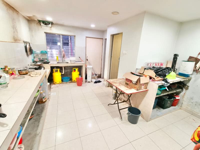 2-storey Terraced House for Sale in Taman Saleng (Kulai) - Yucong . - Kitchen - PropertyGuru.com.my