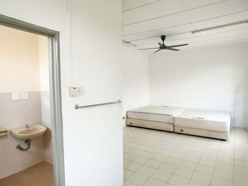 2-storey Terraced House for Sale in Sepang (Selangor) - N. Melisa - Bedroom - PropertyGuru.com.my