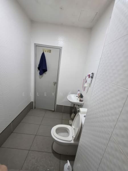 Kediaman Servis untuk Dijual di Seasons Amara Larkin - Elleyna Soo - Bathroom - PropertyGuru.com.my