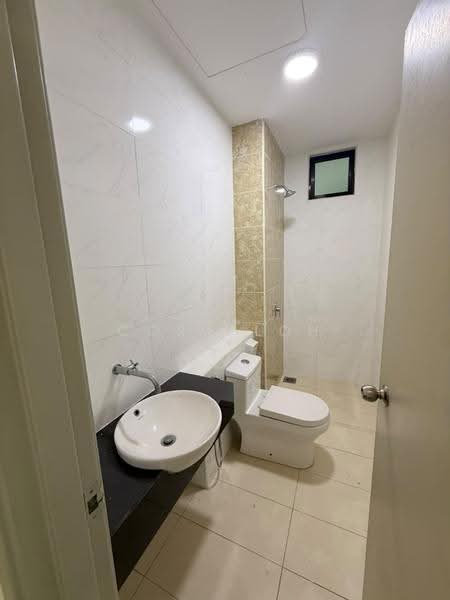 Service Residence for Rent at D'Summit Residences - Cora Loh - Bathroom - PropertyGuru.com.my