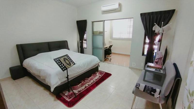 Rumah Teres 2-Tingkat untuk Dijual di Bukit Jelutong (Shah Alam) - Adzura Zamedin - Bedroom - PropertyGuru.com.my