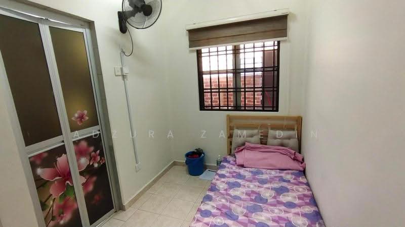 Rumah Teres 2-Tingkat untuk Dijual di Bukit Jelutong (Shah Alam) - Adzura Zamedin - Bedroom - PropertyGuru.com.my