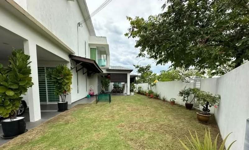 Terraced House for Sale in Bandar Sri Sendayan (Negeri Sembilan) - Ong Jia Hui - Exterior - PropertyGuru.com.my