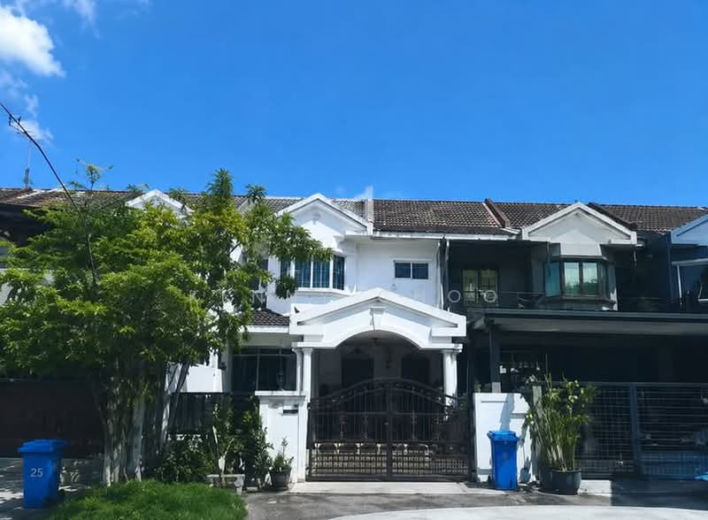 2-storey Terraced House for Sale in Seksyen 7 (Shah Alam) - Kenny Choo - Exterior - PropertyGuru.com.my