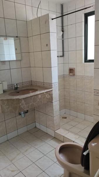 Condominium for Sale at Li Villas - Sherri Koh - Bathroom - PropertyGuru.com.my