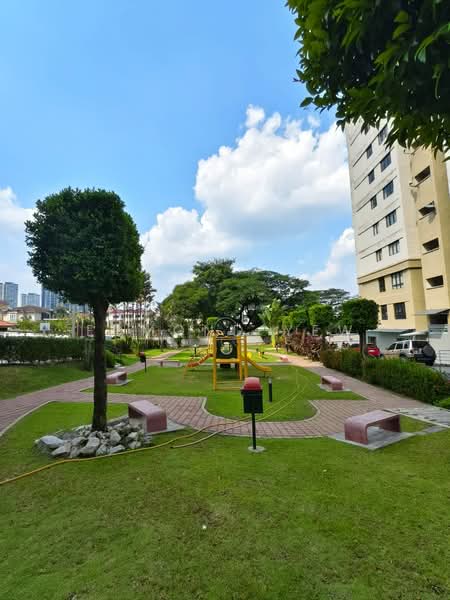 Pangsapuri untuk Dijual di Anjung Hijau (Greenfields) - Edmond Yew - Exterior - PropertyGuru.com.my