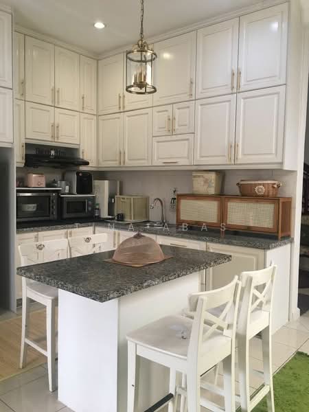Rumah Teres 2-Tingkat untuk Dijual di Shah Alam (Selangor) - Tina Abas - Kitchen - PropertyGuru.com.my