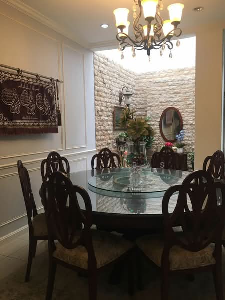 Rumah Teres 2-Tingkat untuk Dijual di Shah Alam (Selangor) - Tina Abas - Dining Room - PropertyGuru.com.my