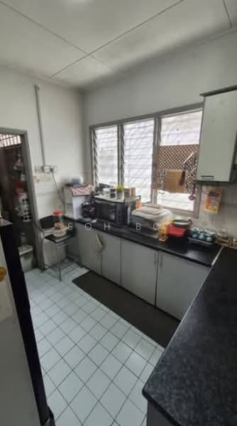 1.5-storey Terraced House for Sale in Usj 3 (Subang Jaya) - Soh BC - Kitchen - PropertyGuru.com.my