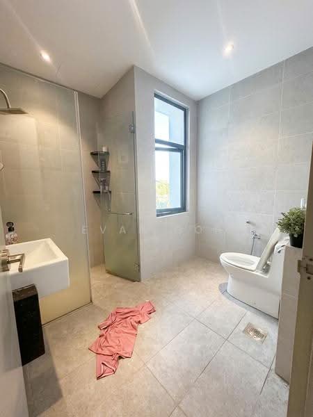 Rumah Teres 2-Tingkat untuk Dijual di Puchong (Selangor) - Evan Goh - Bathroom - PropertyGuru.com.my