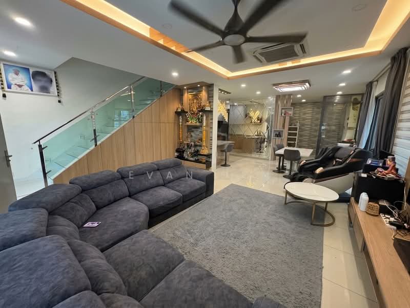 Rumah Teres 2-Tingkat untuk Dijual di Puchong (Selangor) - Evan Goh - Living Room - PropertyGuru.com.my