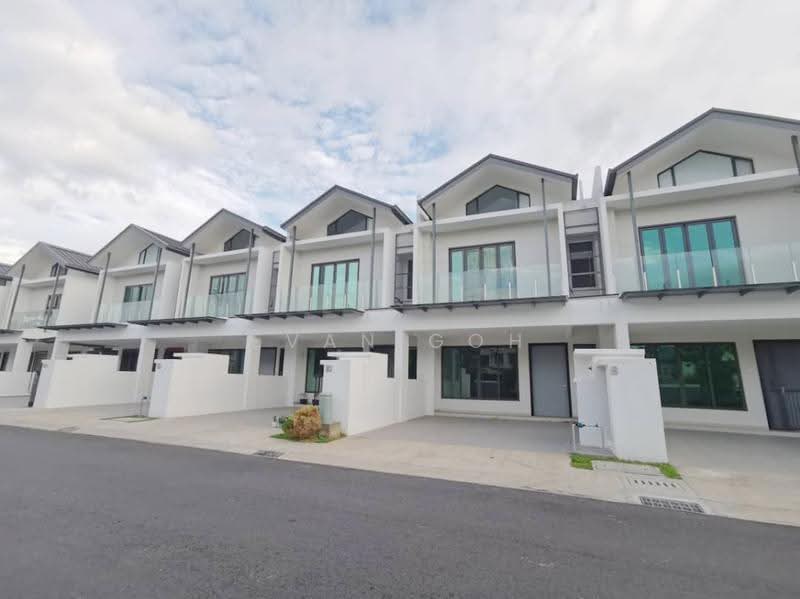 Rumah Teres 2-Tingkat untuk Dijual di Puchong (Selangor) - Evan Goh - Exterior - PropertyGuru.com.my