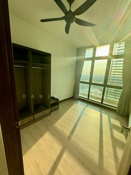 Kediaman Servis untuk Dijual di Green Haven - Daniel Yong - Bedroom - PropertyGuru.com.my
