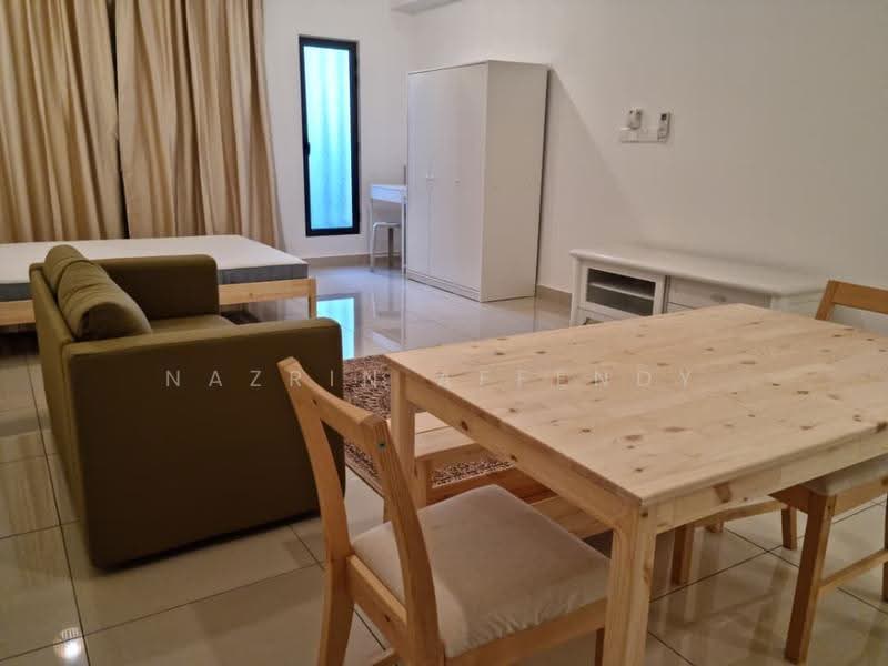 Kediaman Servis untuk Disewa di Tulip Residence - Nazrin Affendy - Living Room - PropertyGuru.com.my