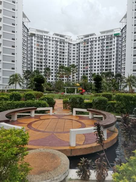 Kondominium untuk Dijual di Putra Place Condominium - Hoy Meng - Exterior - PropertyGuru.com.my