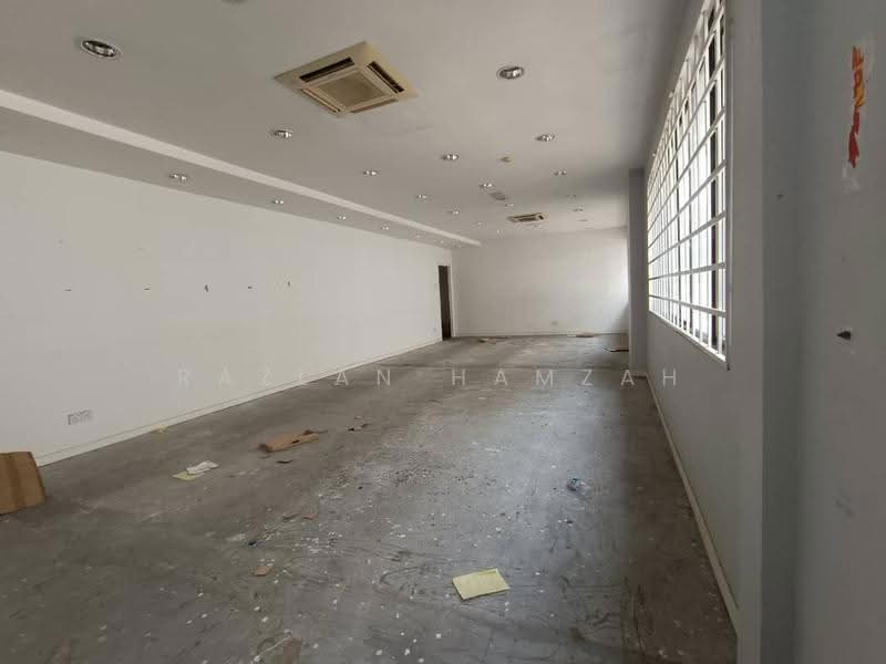 Shop / Office for Rent in Bandar Baru Sungai Buloh (Sungai Buloh) - Razlan Hamzah - Interior - PropertyGuru.com.my